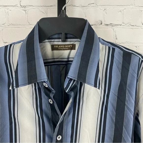 Tommy Bahama Island Soft Striped Button Up Shirt Size Large - Picture 2 of 5